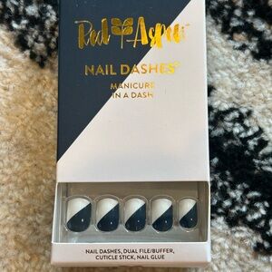 Navy and White Nail Dashes